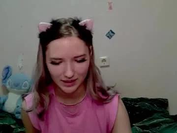 _kikiclark_ on Chaturbate 