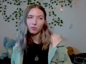 _kikiclark_ on Chaturbate 