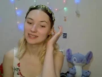 _kikiclark_ on Chaturbate 