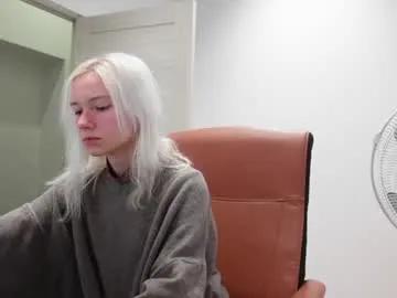 agelina_summer — strip show ;) #naturalboobs #ass #dildo #smallboobs #feet [752 tokens remaining]