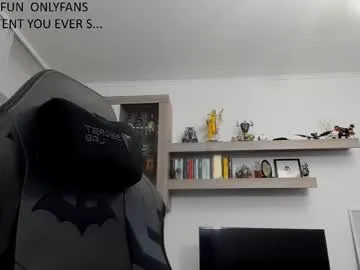 alphaboyfun — welcummm  in my room ! cum cum cum cuMMM  #feet #uncut #party #master #findom [1666 tokens remaining]