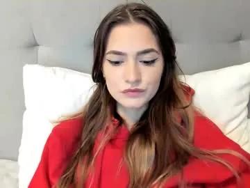 amaliafraser — topless [555 tokens remaining]