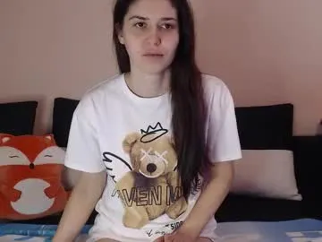 ambersweetiee — #natural #feet #c2c #smalltits #brunette