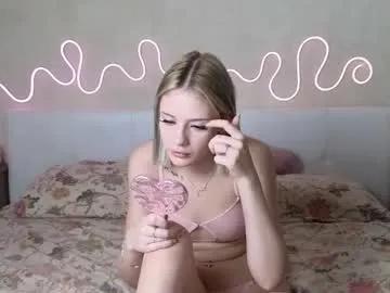 betty_blame — show ass [130 tokens left] #college #18 #blonde #teen #smalltits