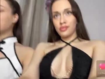 cassiecurl — Playing with naked boobs [66 tokens left] #skinny #young #lesbian #natural #bigass