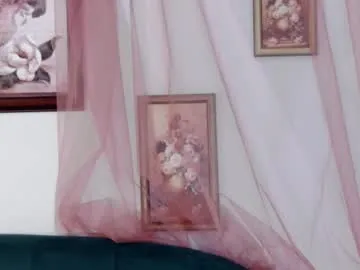 classytinna on Chaturbate