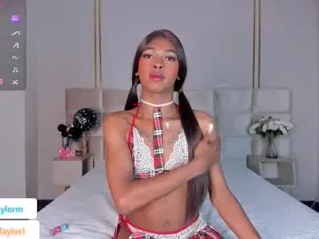 daisytaylor_ on Chaturbate