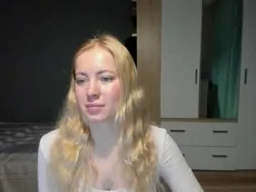 e___lisa on Chaturbate