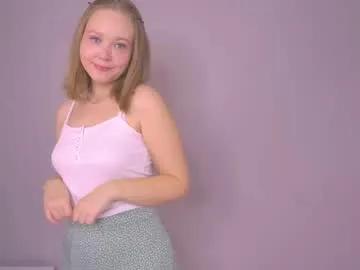 lilahhn — Goal:Turn aroud and show outfit Hey Guys <3 Im Sofi and #new #cute #18 yo girl with #bigboobs and #shy for first time here [0 tokens remaining]