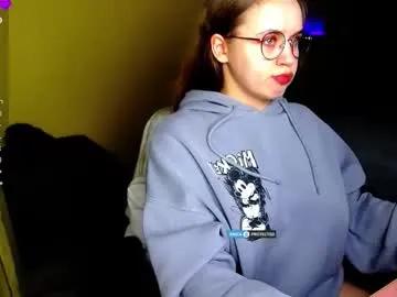 lilysweet13 — Freechat on Chaturbate