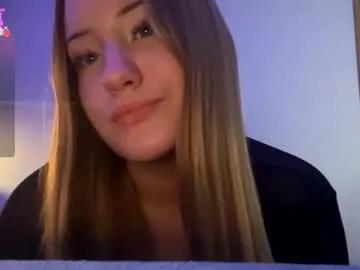 love_haven — GOAL: show ass [55 tokens remaining] Welcome to my room! #feet #bigass #young #lovense #bigboobs