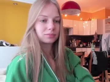 magic_couple13 on Chaturbate