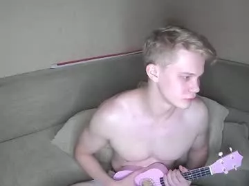 meow_mickey on Chaturbate