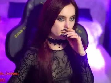 nelle_ on Chaturbate 