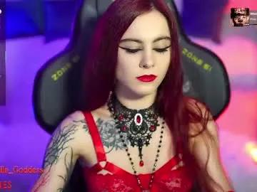 nelle_ on Chaturbate 