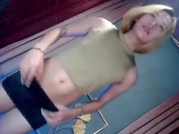 queena10 on Chaturbate 