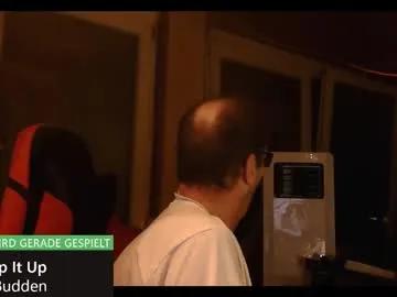 r_2d2_ — Lets hear some music together #daddy #nonude #nomakeup #music #nice