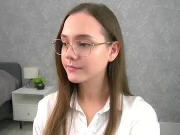 sara_whooops on Chaturbate 