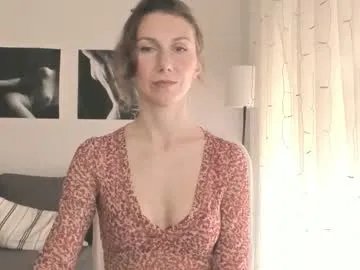 shesleepsnaked on Chaturbate 