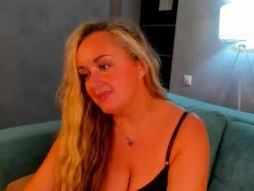sky_kuper — GOAL: Oil on the ass [32 tokens remaining] Hey im Sky im new here lets have fun :) #bigass #mature #bigboobs #curvy #blonde