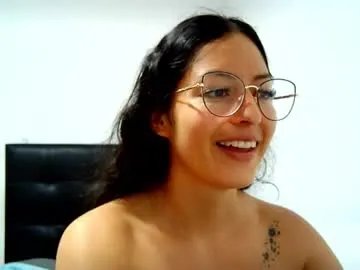 sofiawhite3 on Chaturbate