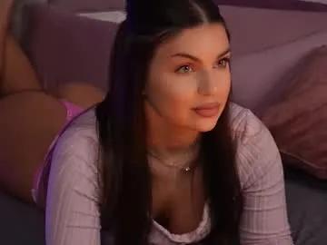 sofieenoir — Help me get in top ! #18 #lovense #bigass #teen #puffynipples [2031 tokens left]