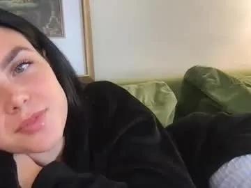 stacywithuu — think you can handle what's under here?   goal:  undress me   #bigboobs #bigass #new #18 [999 tokens remaining]