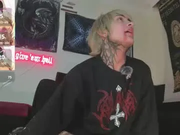 vampiredavyd on Chaturbate