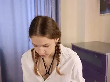 velvetrisque on Chaturbate