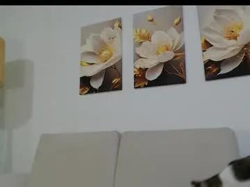 violet_tay1 — GOAL: naked + striptiease [19 tokens remaining] Welcome to Violet paradise if you love me tip me 5555555555 #bigboobs #pregnant #bigass #latina #asian