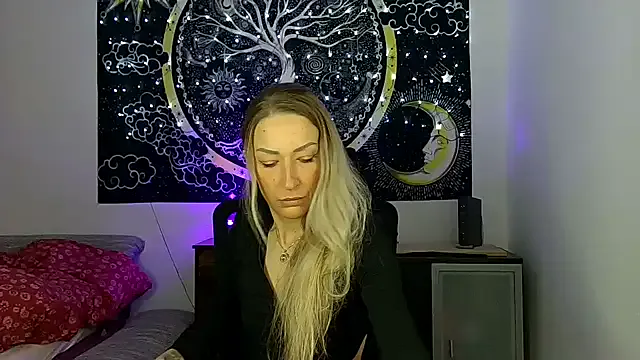 -Jeany- on StripChat