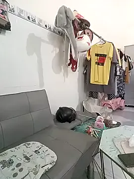 2HotAsain4u on StripChat