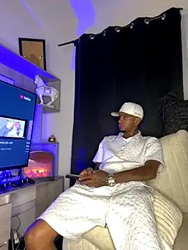 AaronCruz_ on StripChat 