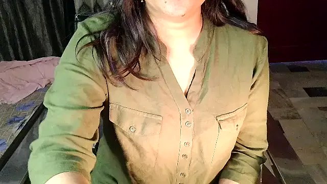 aarushi_sharmaa on StripChat 