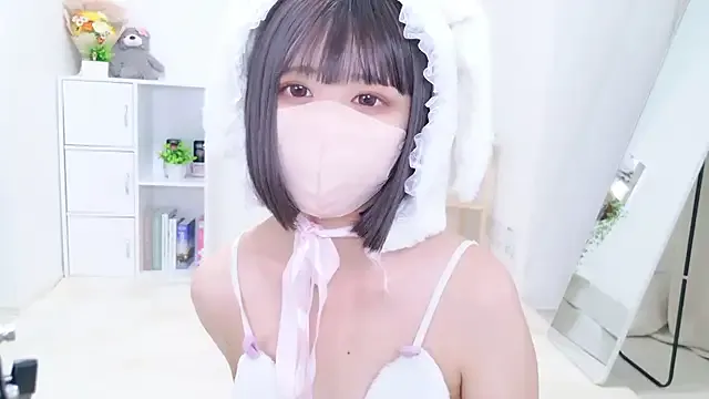 aki_zzz on StripChat