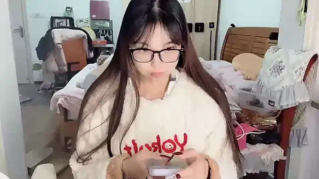 Akong11 on StripChat