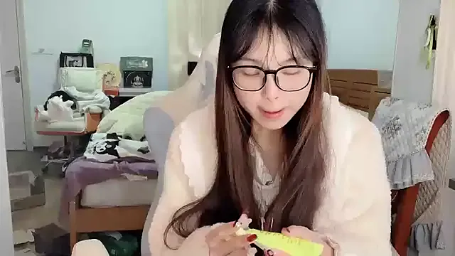 Akong11 on StripChat