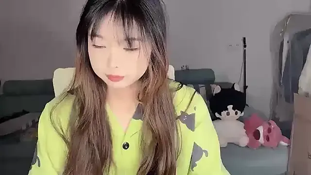 Akong11 on StripChat