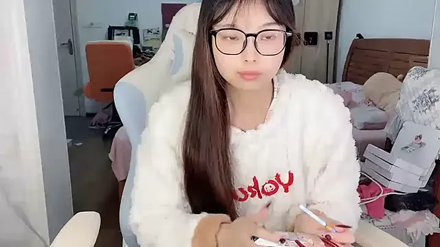 Akong11 on StripChat