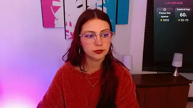 AlanaGarcia19 on StripChat 