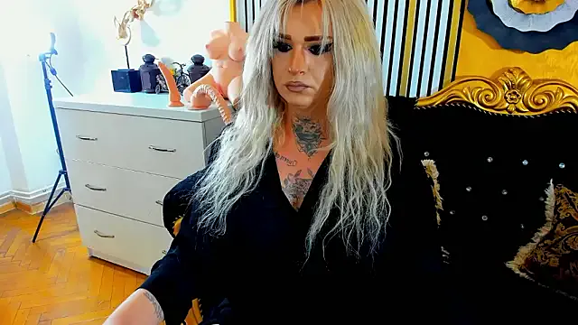 AlenaRios on StripChat