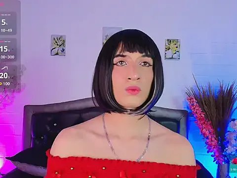 AlexiaHearts — ALEXIA SHOWS HER ASS