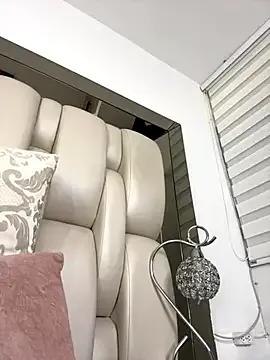 ALISSON_FOXXX1 — Give the best fucks to my pussy