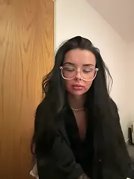 Amberbanxx — Ass and boob show 