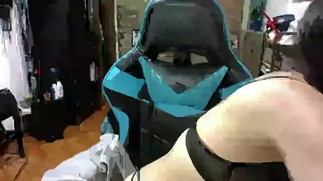 AngelaQueen_ on StripChat