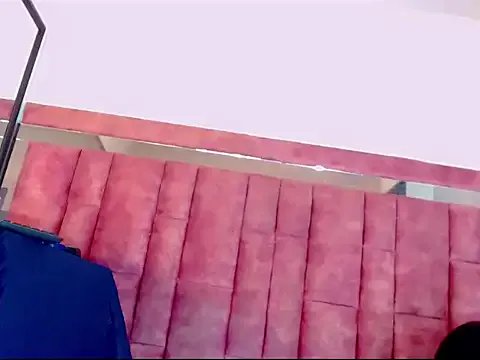 AnntonellaHott on StripChat 