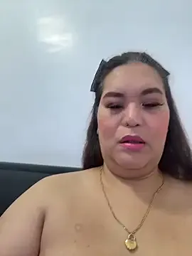 ashleygrahamts on StripChat