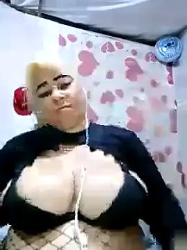 BonniAdams on StripChat 