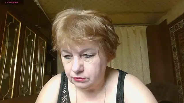 Casey_peach on StripChat