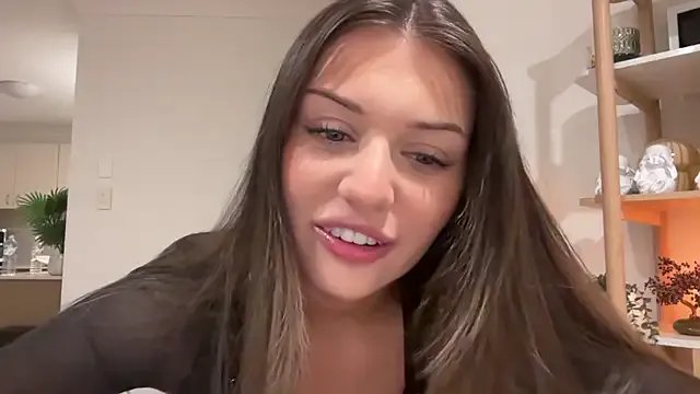 cassiess1 on StripChat 